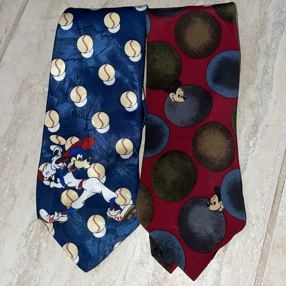 Lot of 2 Disney Men’s Neckties Ties - Picture 3 of 6